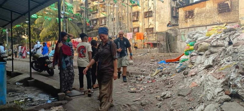 Mumbai: Dhobi Ghat Laundry and Dharavi Slum Tour with Local - Authenticity and Guide Experience