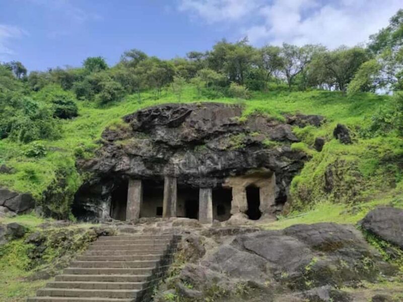 Mumbai: Elephanta Caves Guided Tour with Ferry & Lunch - Key Points