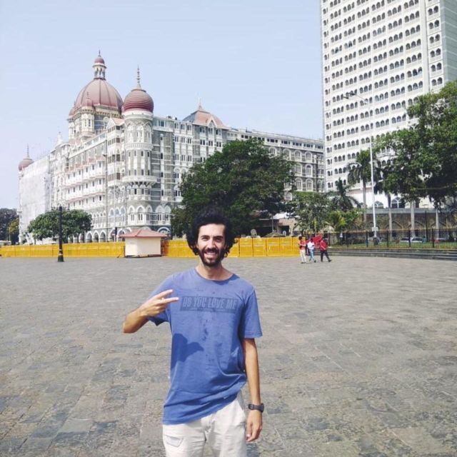 Mumbai: Heritage Highlights Walking Tour with Food Tasting - Key Points