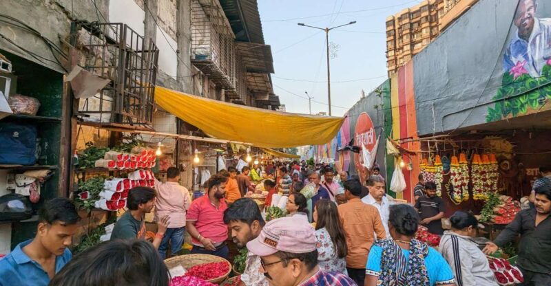 Mumbai Hidden Gems : Early Morning Tour with Expert Guide - A Taste of Mumbai’s Morning Rituals