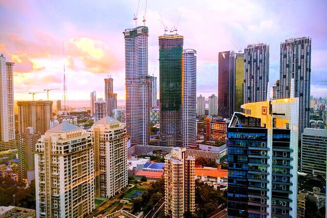 Mumbai Local Fashion Designers Shopping Tour with a Stylist - Key Points