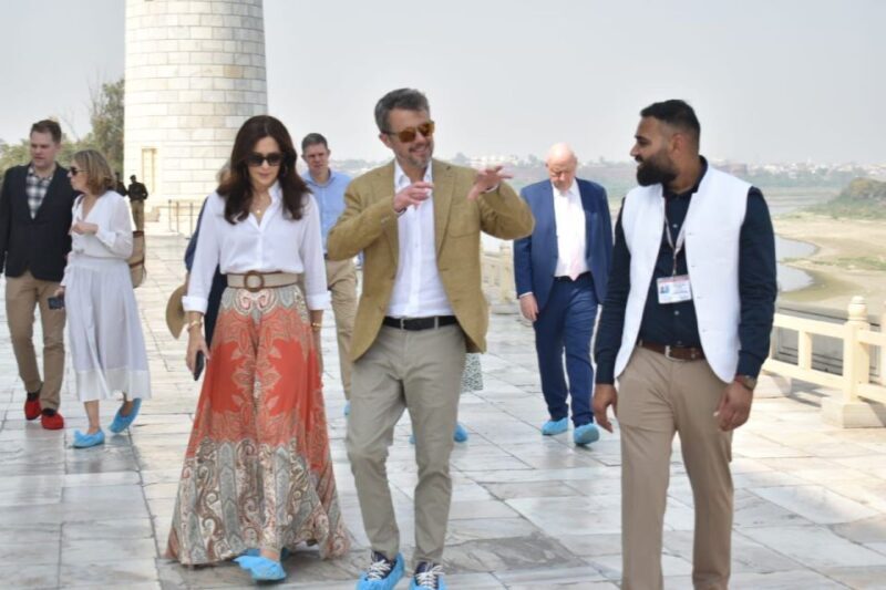 Mumbai: Private 2-Day Delhi & Agra Trip with Flights & Hotel - Key Points