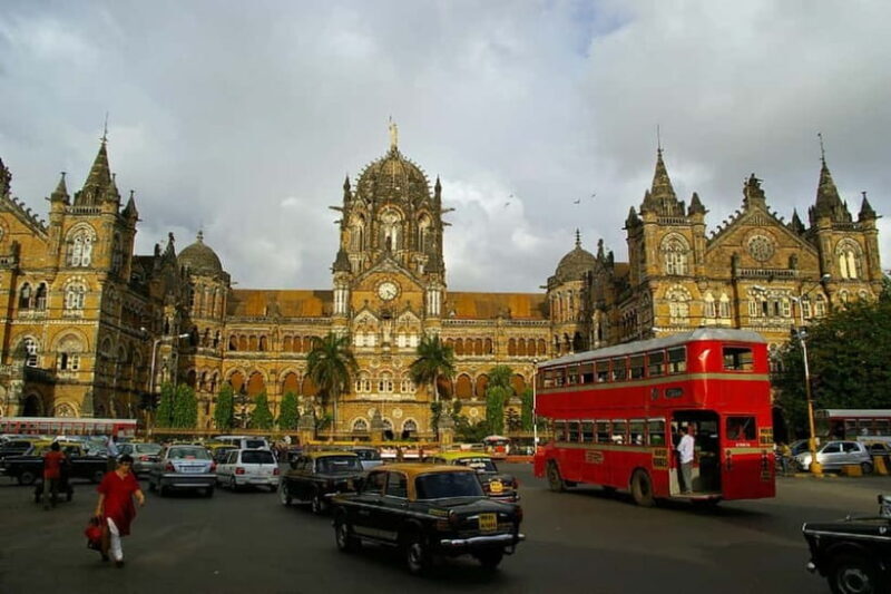 Mumbai: Private Guided City Highlights Tour - Exploring Mumbai with a Local Guide