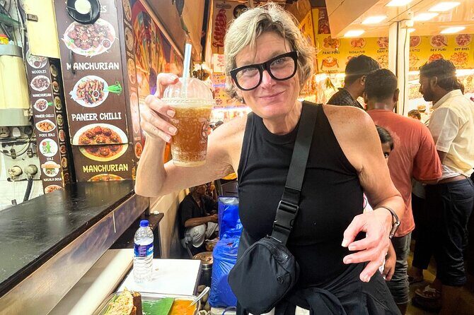 Mumbai Street Food & Beach Tour with 10+ Tastings - Food Stops & Tastings