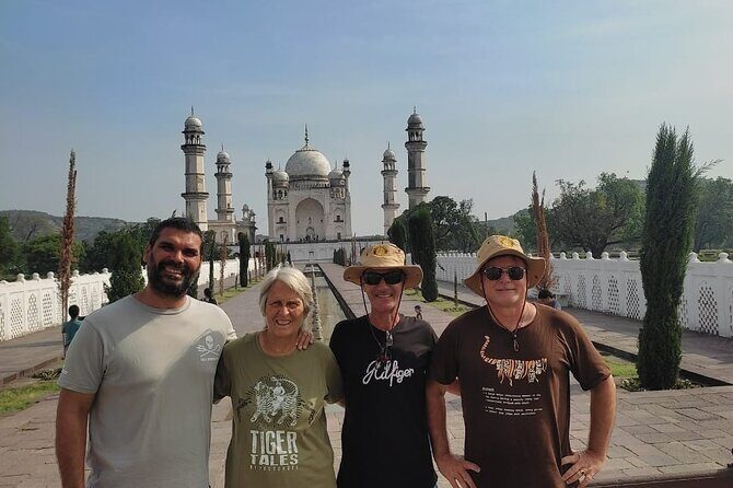 Mumbai to Aurangabad: Ajanta & Ellora with Return Flights - Key Points