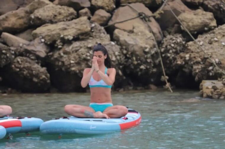 mundaka-sup-yoga-and-sup-pilates-session