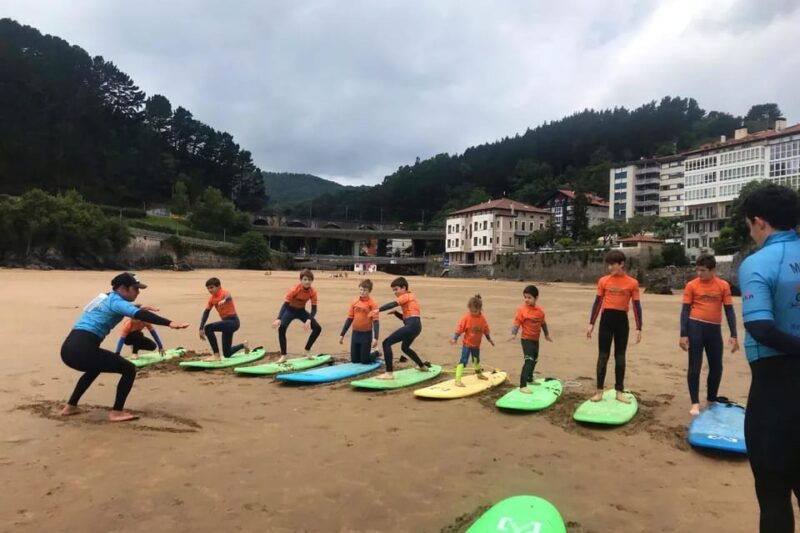 mundaka-surfing-course-initiation