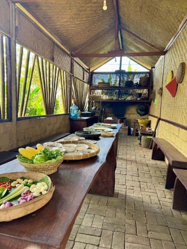 Munduk: Balinese Offering & Authentic Experience with Local - The Food and Culinary Experience