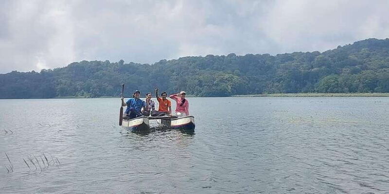 munduk-jungle-trekkingcanoeingwaterfall-authentic-lunch
