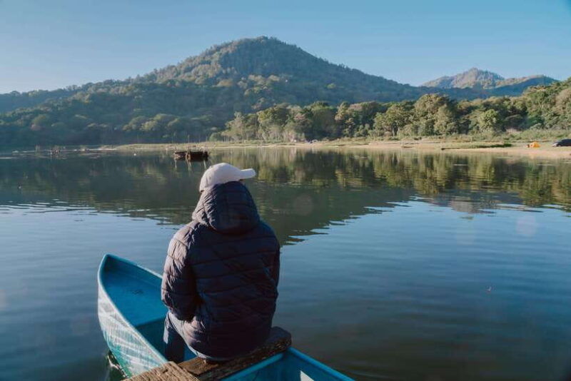 munduk-sunrise-canoeing-and-exploring-sacred-temples