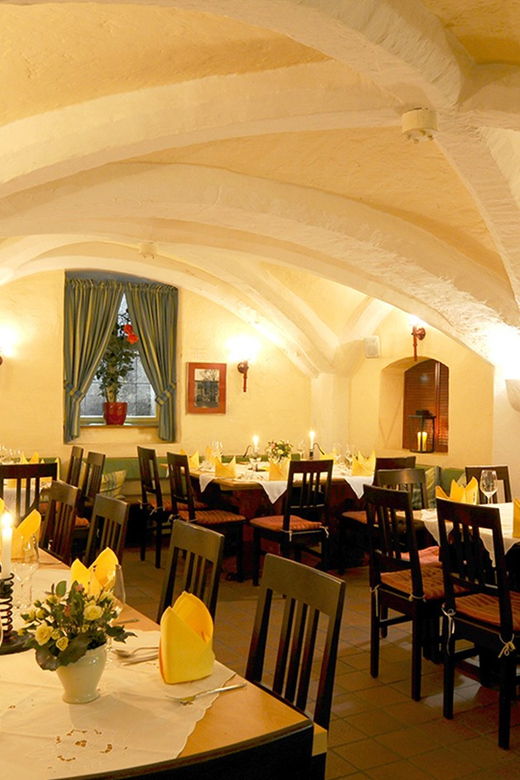 munich-3-hour-culinary-nightwatch-tour