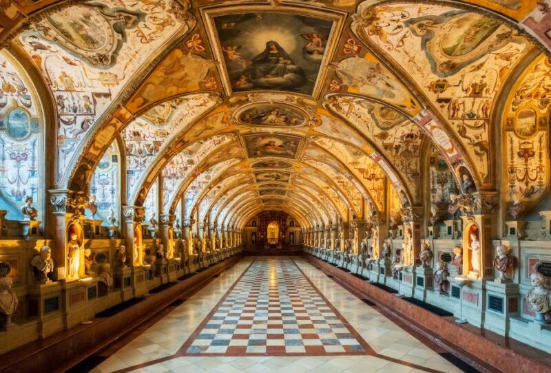 munich-alte-pinakothek-and-old-town-private-walking-tour