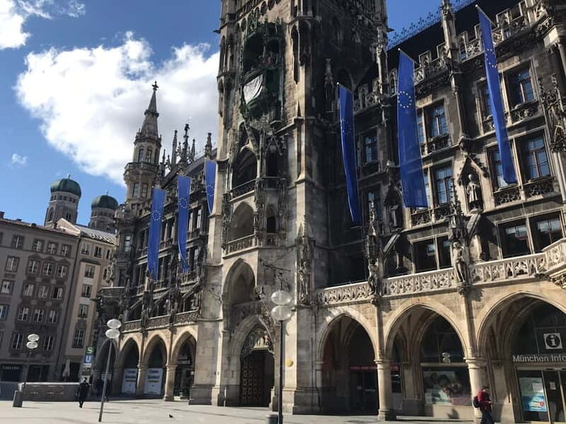 Munich: Bulli Tour - Exploring Munich in a Classic Volkswagen Bus