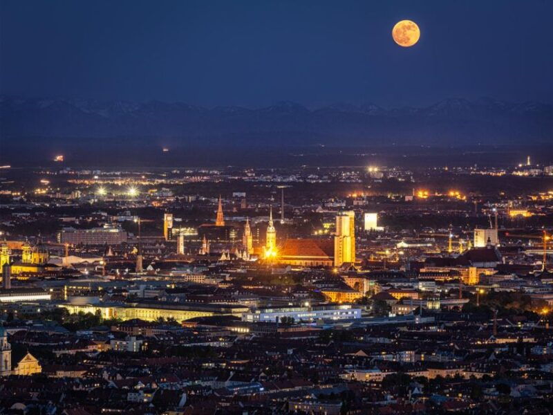 munich-christmas-market-magic-walking-tour-with-a-local