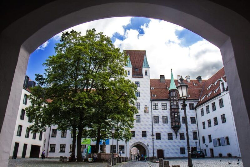 munich-city-tour-executioners-whores-witches