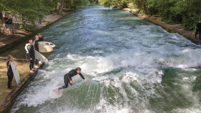 munich-eisbachwelle-river-surfing-experience