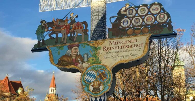munich-food-tour-beer-3-small-beers-snack-platter-in-german