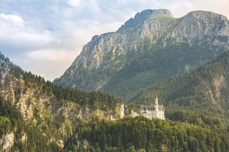 Munich: Neuschwanstein & Linderhof Private Tour & Lunch - Key Points
