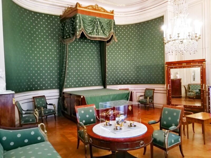 munich-nymphenburg-palace-with-official-guide