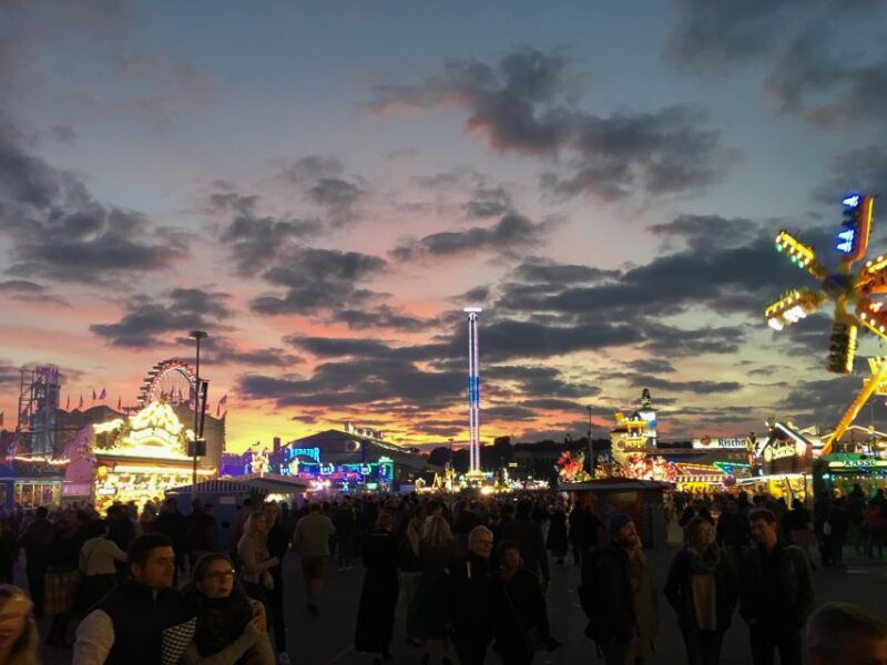 munich-oktoberfest-experience-and-lunch-in-tent