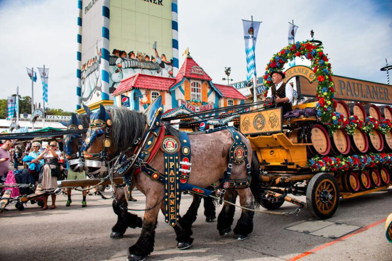 munich-oktoberfest-tour-with-tent-reservation-food-beer