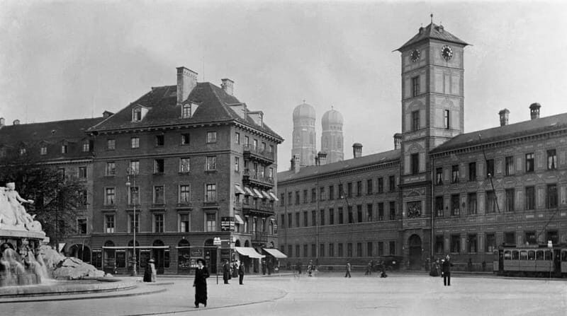 Munich: Old Town Highlights Private City Tour - Walking Tour - Practical Details & Value