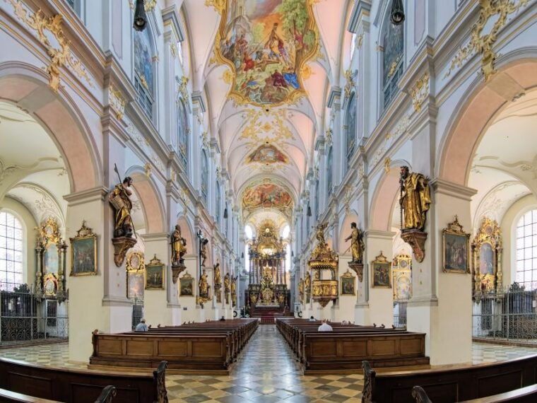 munich-old-town-highlights-private-walking-tour-6