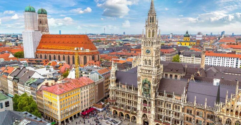 munich-old-town-viktualienmarkt-city-walk