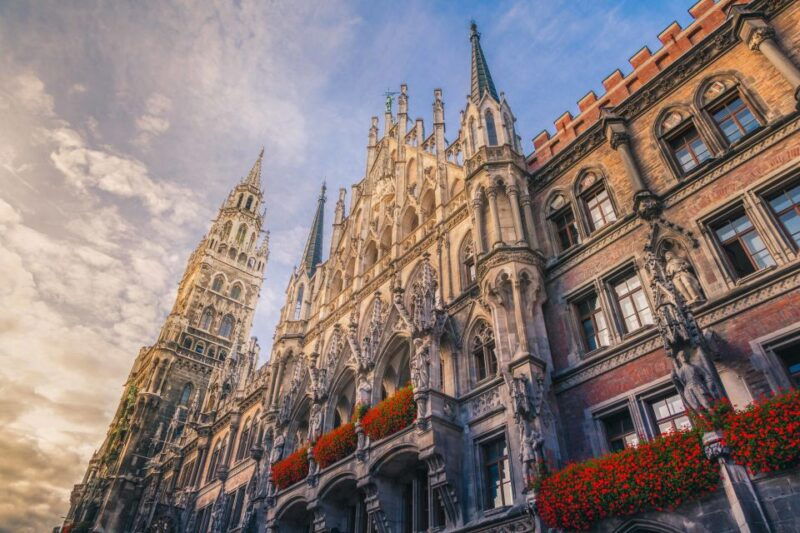 munich-old-town-viktualienmarkt-city-walk