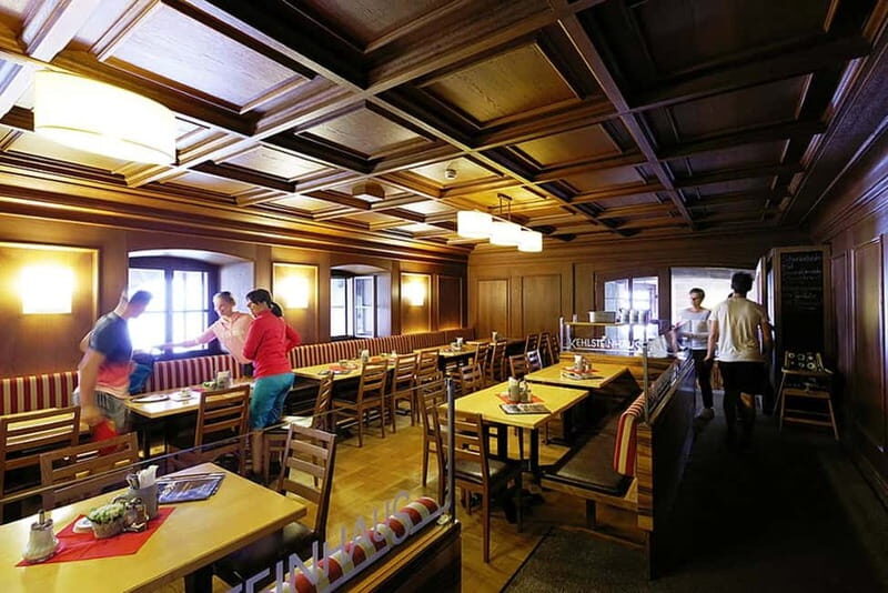 Munich: Private Eagle's Nest Tour, WW2 Museum-Entry & Lunch - Exploring the Itinerary in Detail