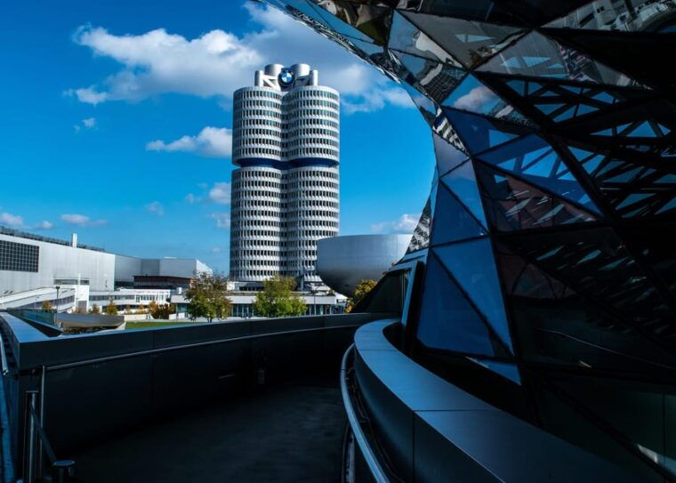 munich-private-walking-tour-with-the-bmw-museum-and-bmw-welt