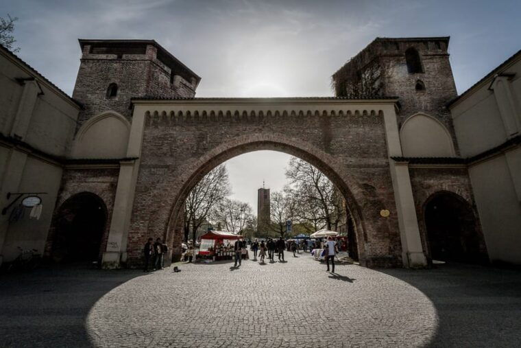 munich-raven-black-witches-and-executioners-walking-tour