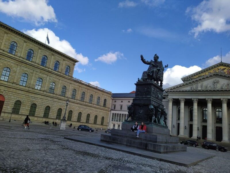 munich-residenz-private-tour-with-artists-and-historians