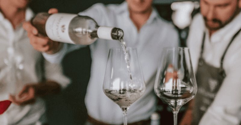 munich-romantic-wine-experience-for-two-at-viktualienmarkt