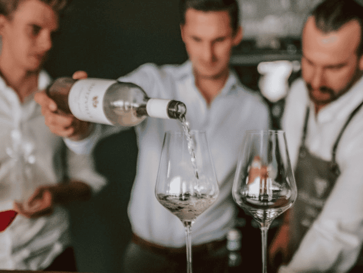 munich-romantic-wine-experience-for-two-at-viktualienmarkt