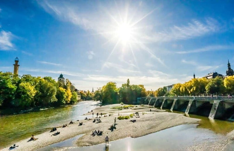 Munich: Sightseeing hopping Summer in the city with an aperitif drink - Who Would Love This?  