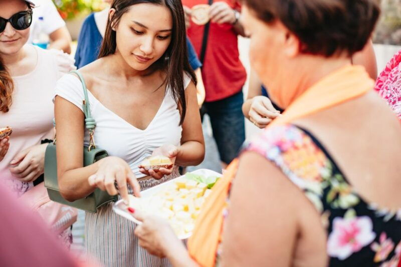 munich-viktualienmarkt-gourmet-food-tour