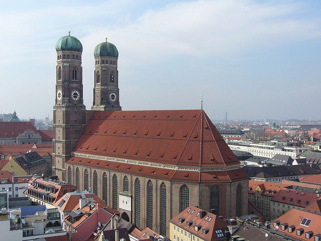 munich-walking-tour-old-town-and-viktualienmarkt