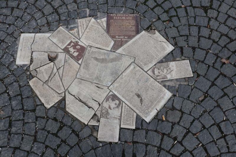Munich: Walking tour "The Beginning and End of the Third Reich" - Key Points