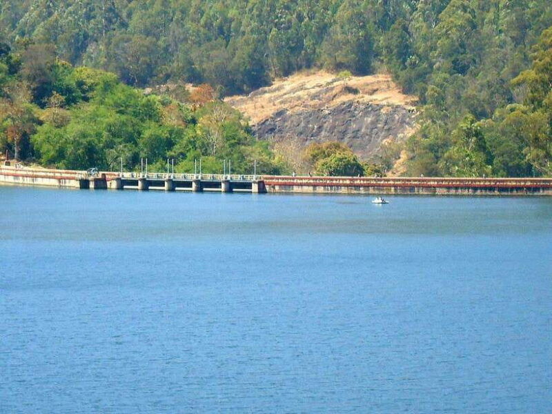 munnar-alleppey-3n-4d-exclusive-tour-with-houseboat-stay