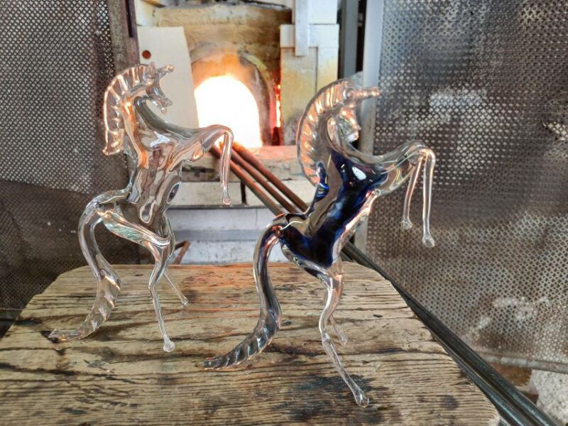 murano-glass-blowing-demonstration-and-artistic-glass-gift