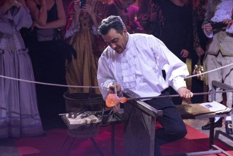 murano-glass-blowing-demonstration-with-optional-drinks