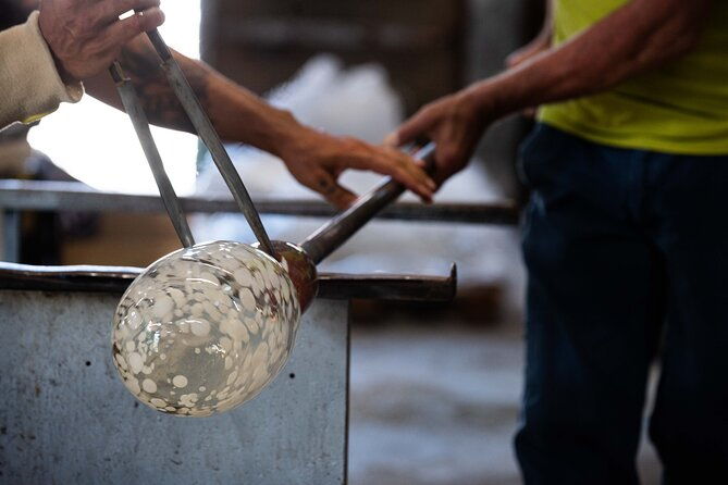 murano-glass-factory-experience-a-workshop-in-venice