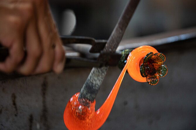 murano-glass-factory-experience-a-workshop-in-venice