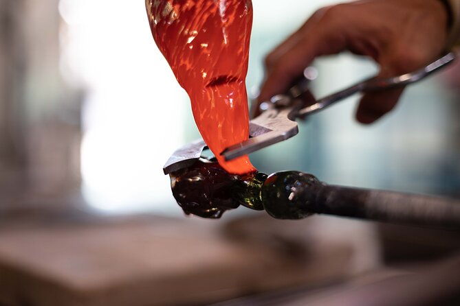 murano-glass-factory-experience-a-workshop-in-venice