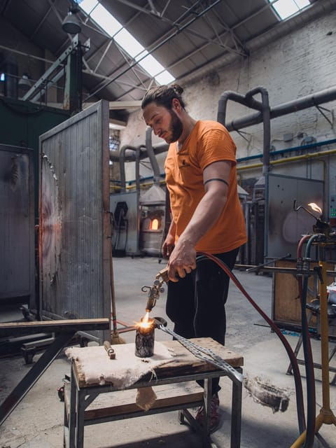 murano-glassblowing-workshop-for-beginners