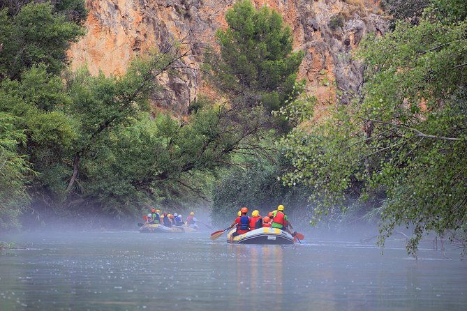 murcia-rafting-in-the-almadenes-canyon-visit-to-two-caves-and-photos