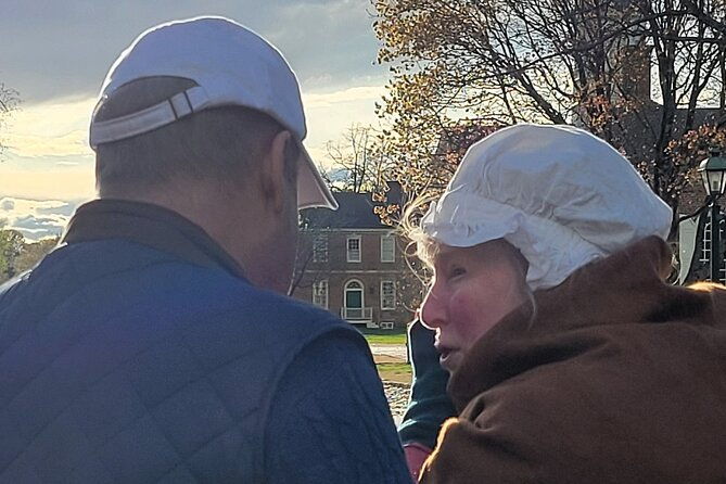 murder-mayhem-and-scandal-1-hour-historical-character-tour