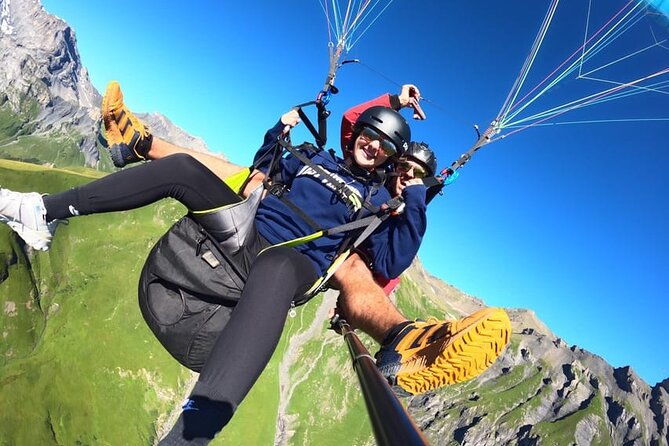 murren-lauterbrunnen-paragliding-tandem-flights