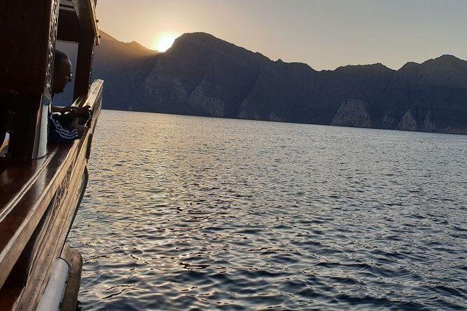 Musandam Khasab Day Trip and Dhow Cruise from Dubai - The Buffet Lunch and Refreshments